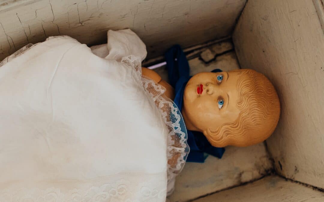 7 Creepy (But Fascinating) David Lynch Television Commercials