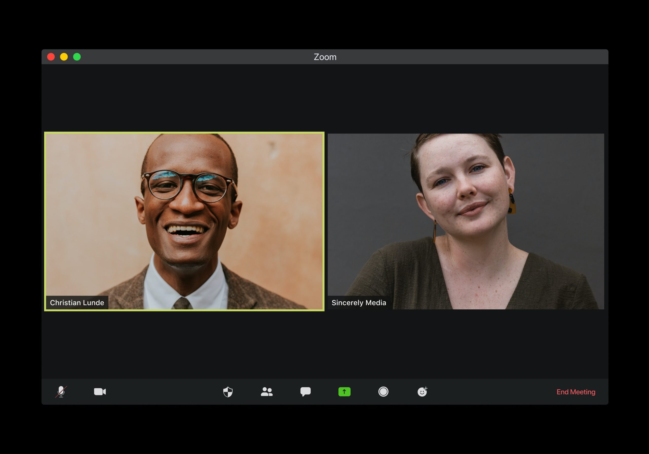 interview video tips - two people talking on zoom